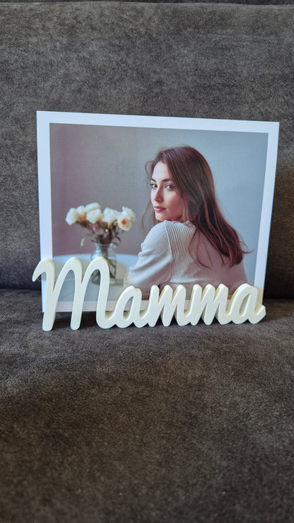 Foto rāmītis ar uzrakstu “Mamma” - sirsnīga dāvana mammai