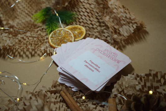 Saki Pirmais - Ātruma un Asprātības Spēle Svētku Noskaņās