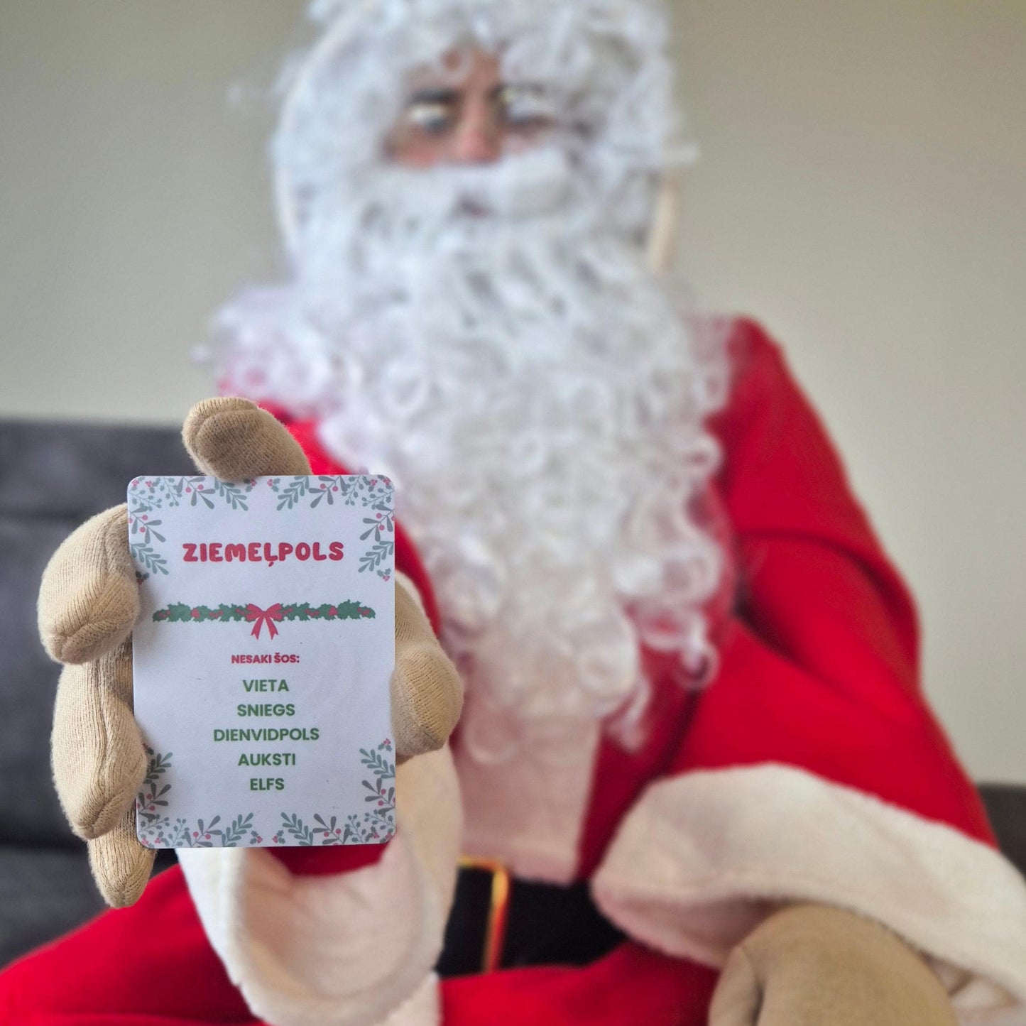 Nesaki šo - Aizliegto vārdu spēle Ziemassvētku noskaņās